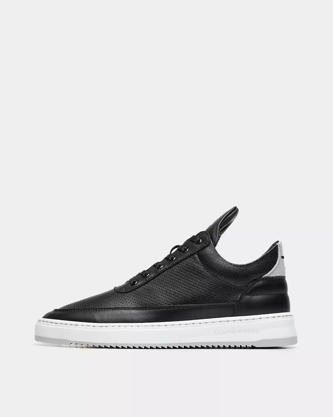 Low Top Bianco Perforated Black